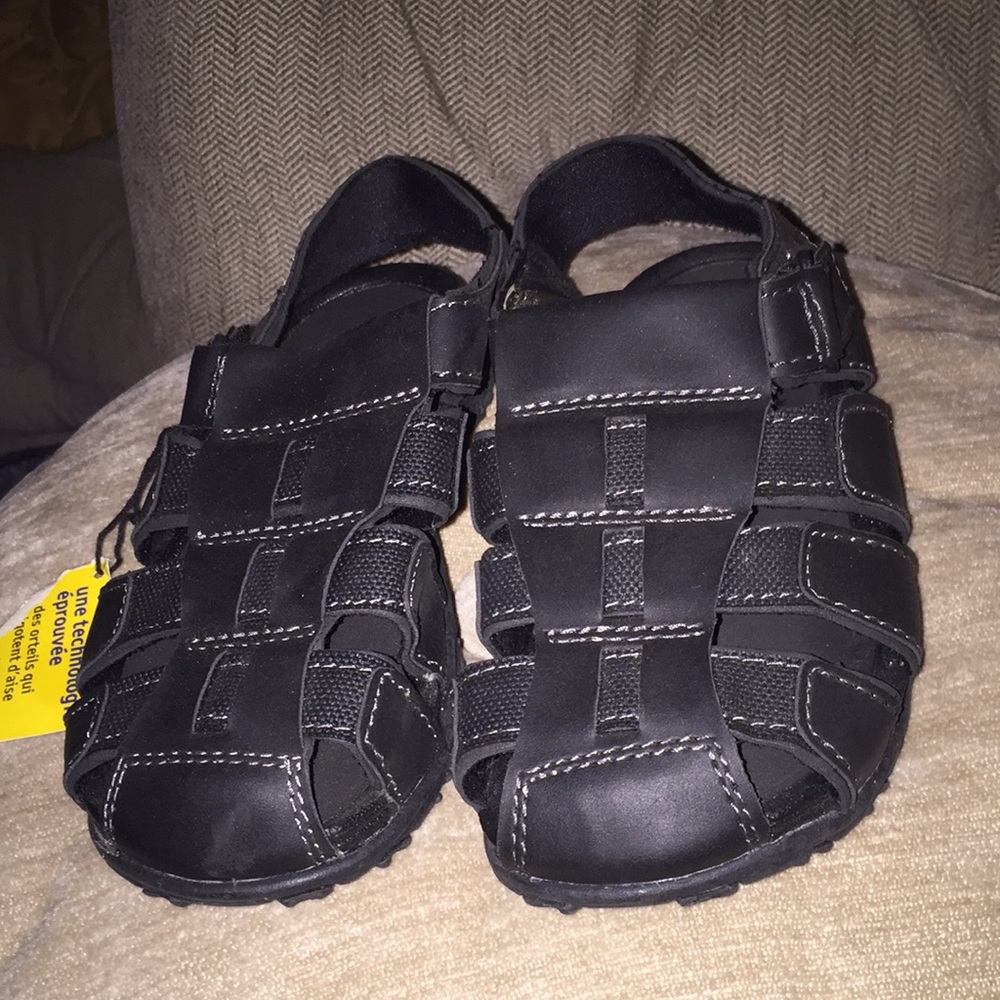 SMART fit boys shoes size 1 1/2  new